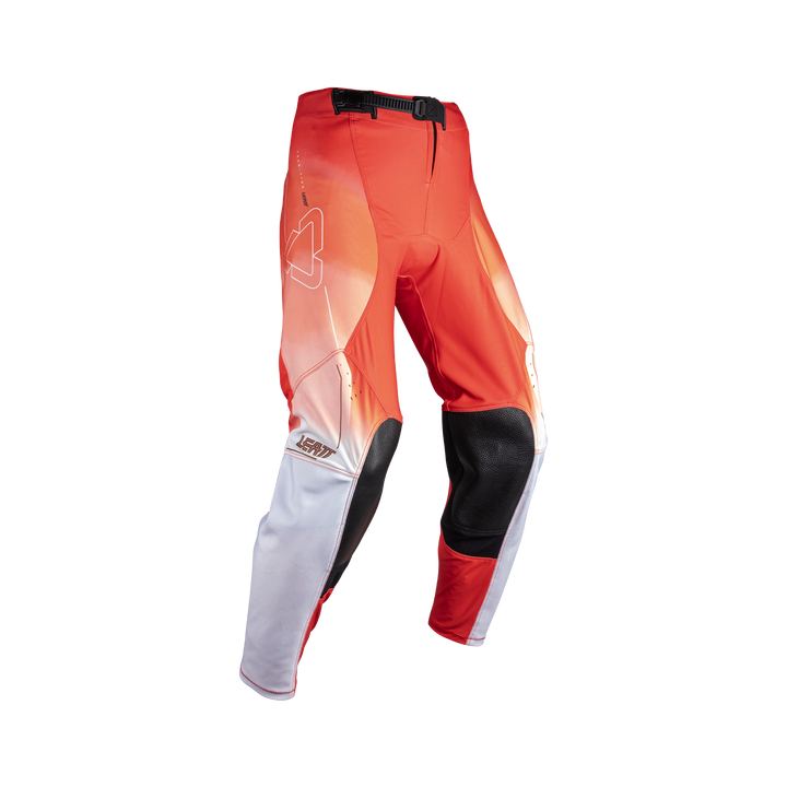 Leatt PantMoto 4.5 Women CoralPink ProductFront 5026000860 f5f553df 3f26 4154 baa4 e9b270fb9ec2 1.png