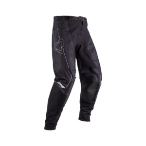 Leatt PantMoto 4.5Lite Black ProductFront 5026000540 4ff5351d 5369 4a82 a1e8 e56b02f5196b 1.png