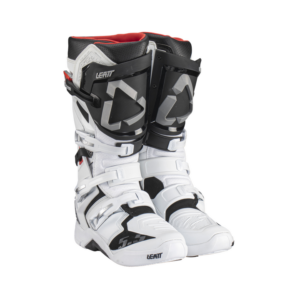 Boots 5.5 FlexLock White Pair 10001925 f015f481 a796 4522 bd77 98a5b1666cd3.png