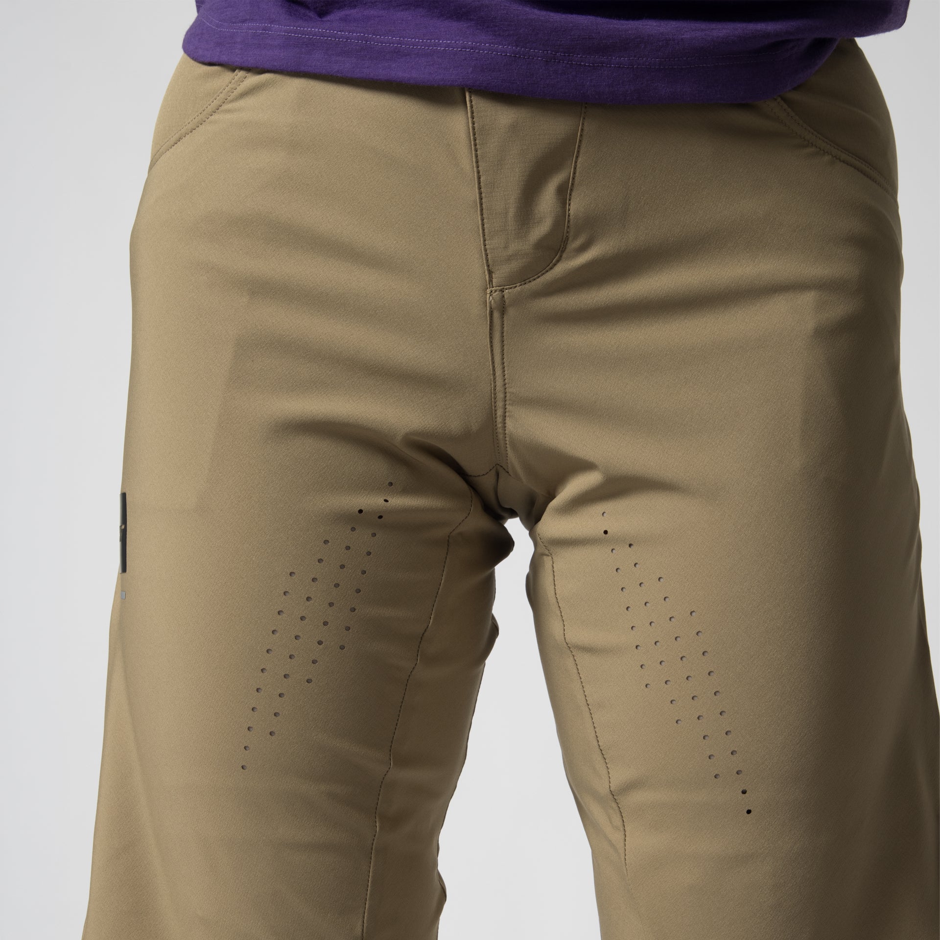 34179 Leatt Shorts MTB Trail 2.0 Women WornKhaki 1 5027022630 c39d1a70 3852 42fa 9b5b e47b6796d1ff.jpg