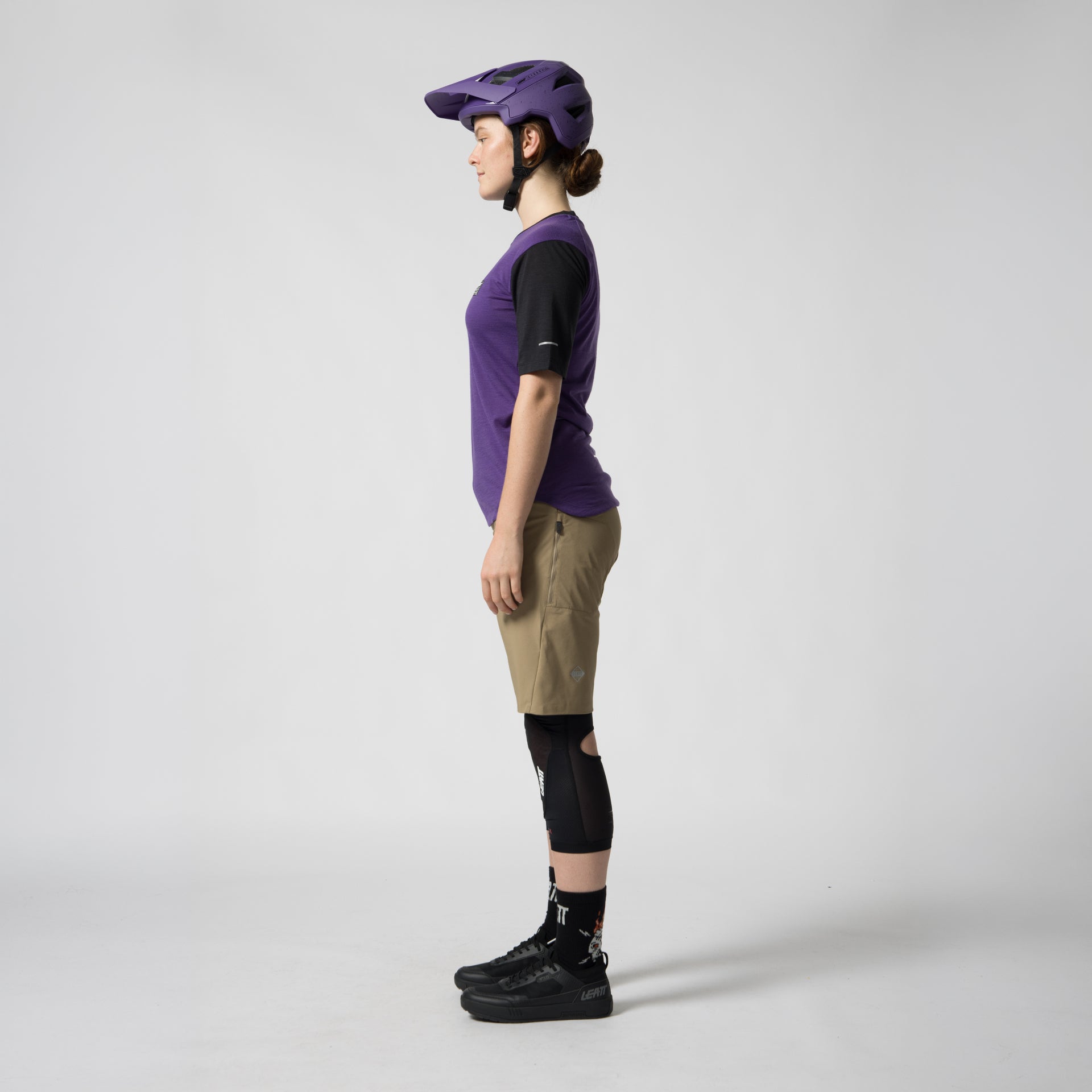 34179 Leatt Shorts MTB Trail 2.0 Women WornKhaki 4 5027022630.jpg