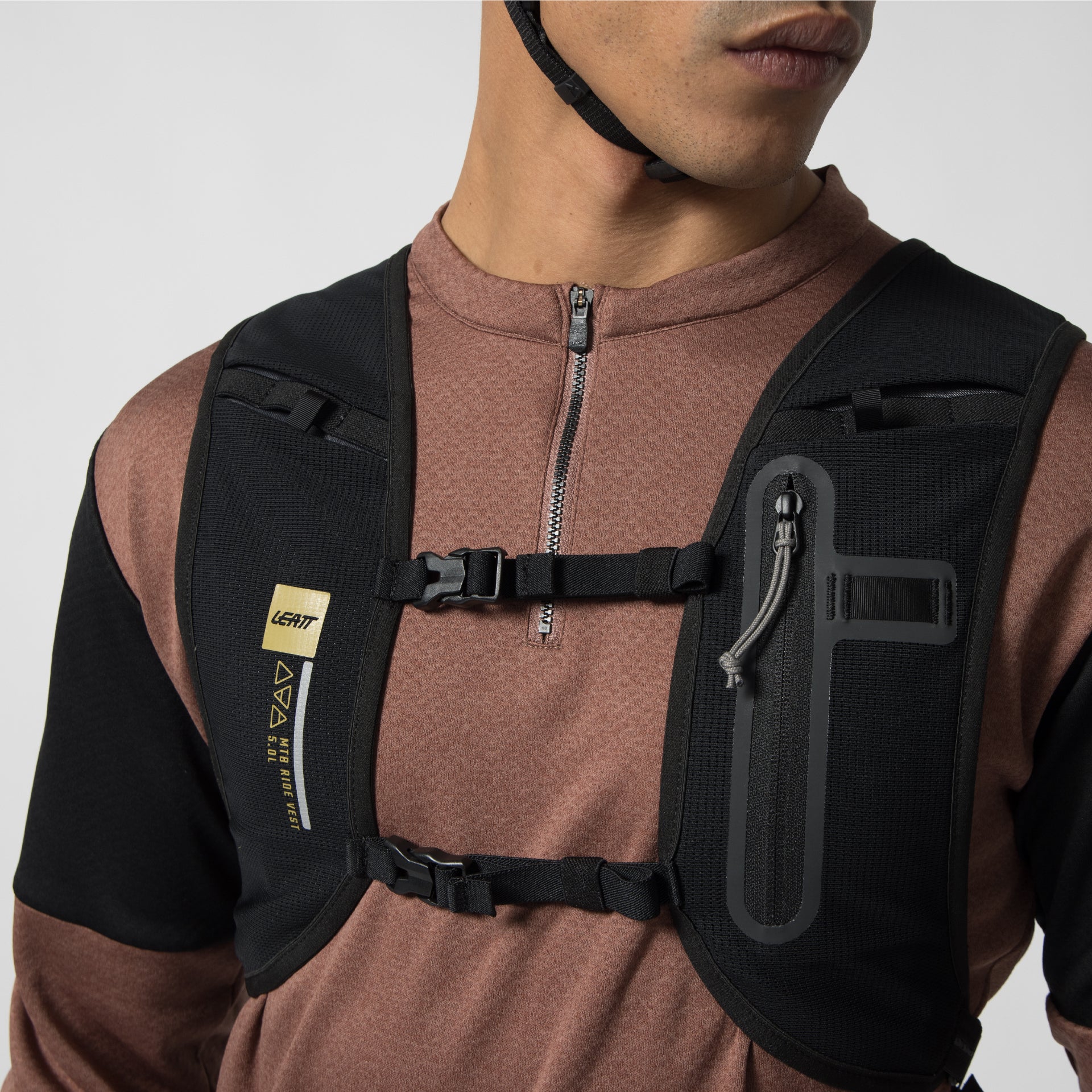 34255 Leatt Hydration MTB Hydration Vest 13 7027020240.jpg