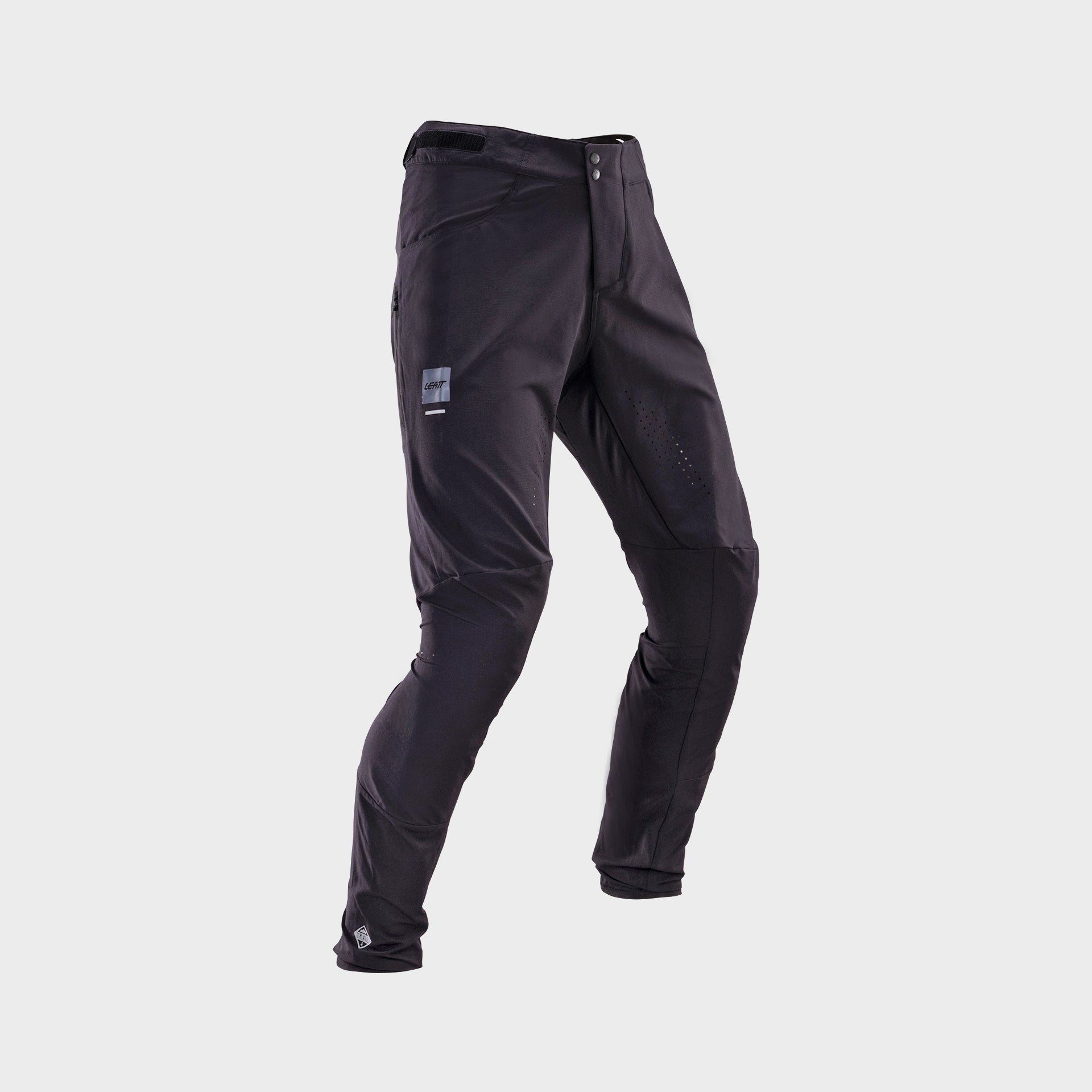 34298 Leatt PantMTB 2.0Trail GhostBlack FrontRight 5026053700 fd7cadec d69b 451b a38d 018dadd118ce.jpg