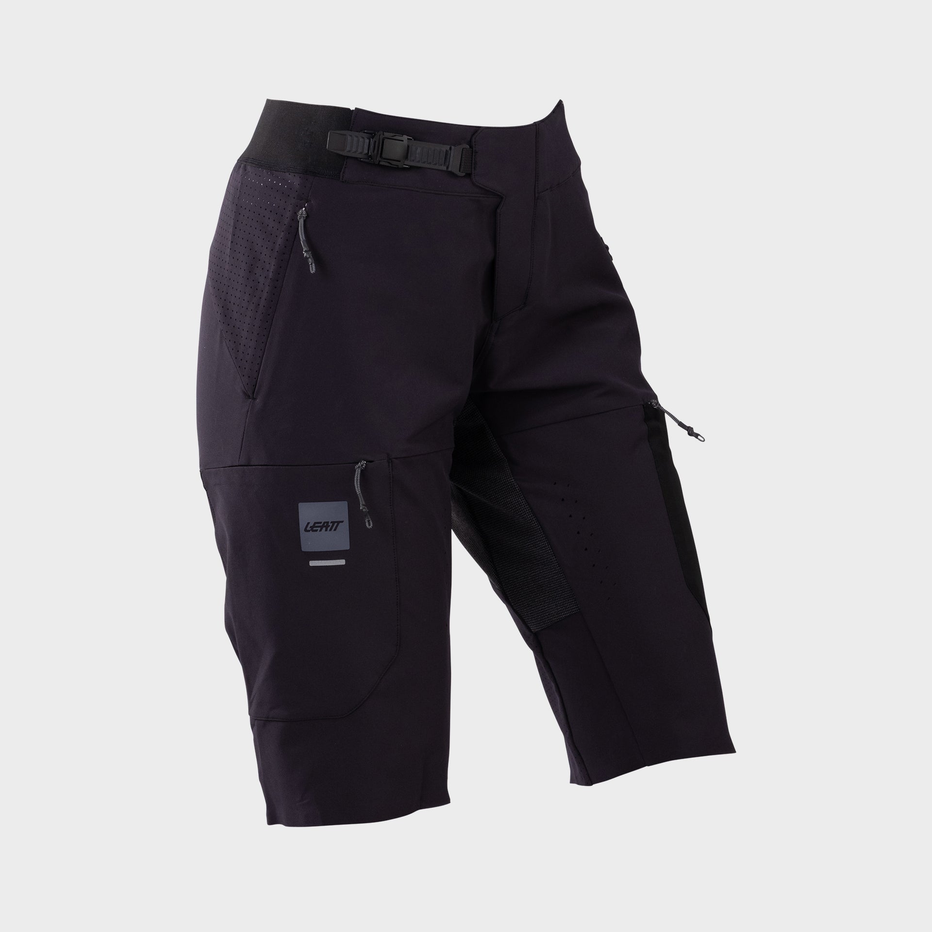 34433 Leatt ShortMTB 4.0GravityWMN GhostBlack FrontRight 5026059830 72992f5e a41e 42cd 9eb9 22b595e558f6.jpg