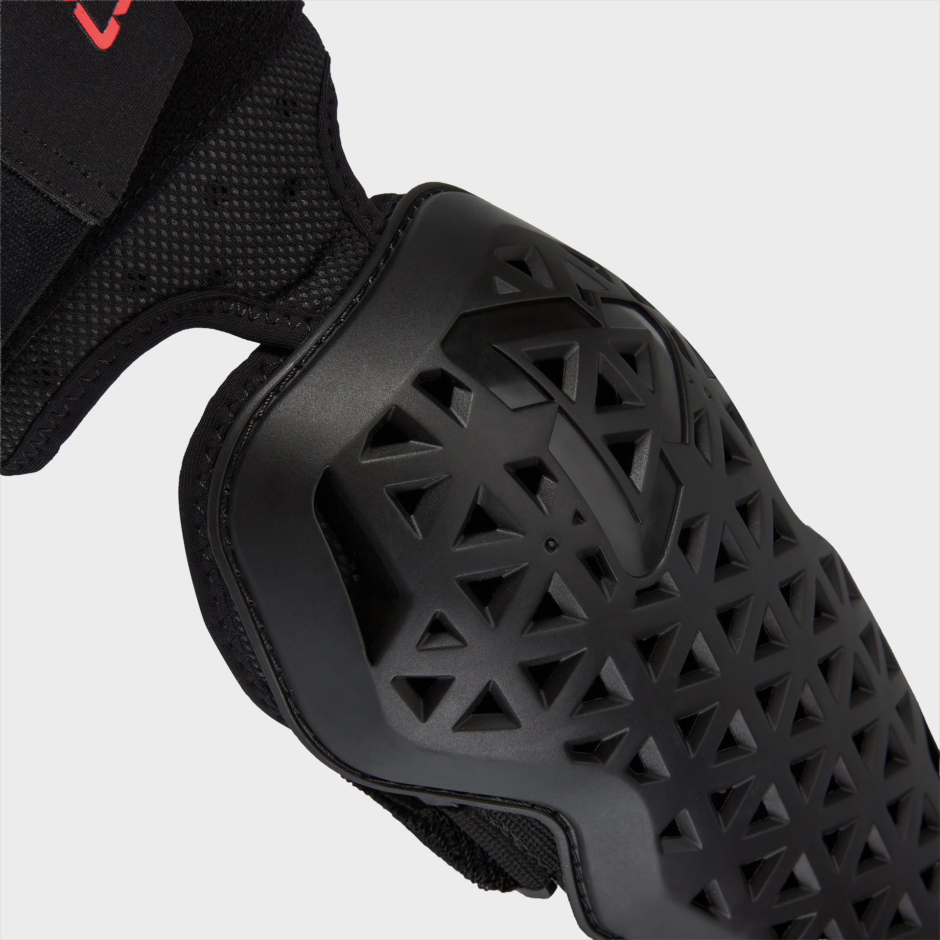 41963 Leatt Protection ElbowGuard FlexMesh Lite Black 3 5027011250 848f3530 71b8 4583 b3de c1208e24dcd4.jpg