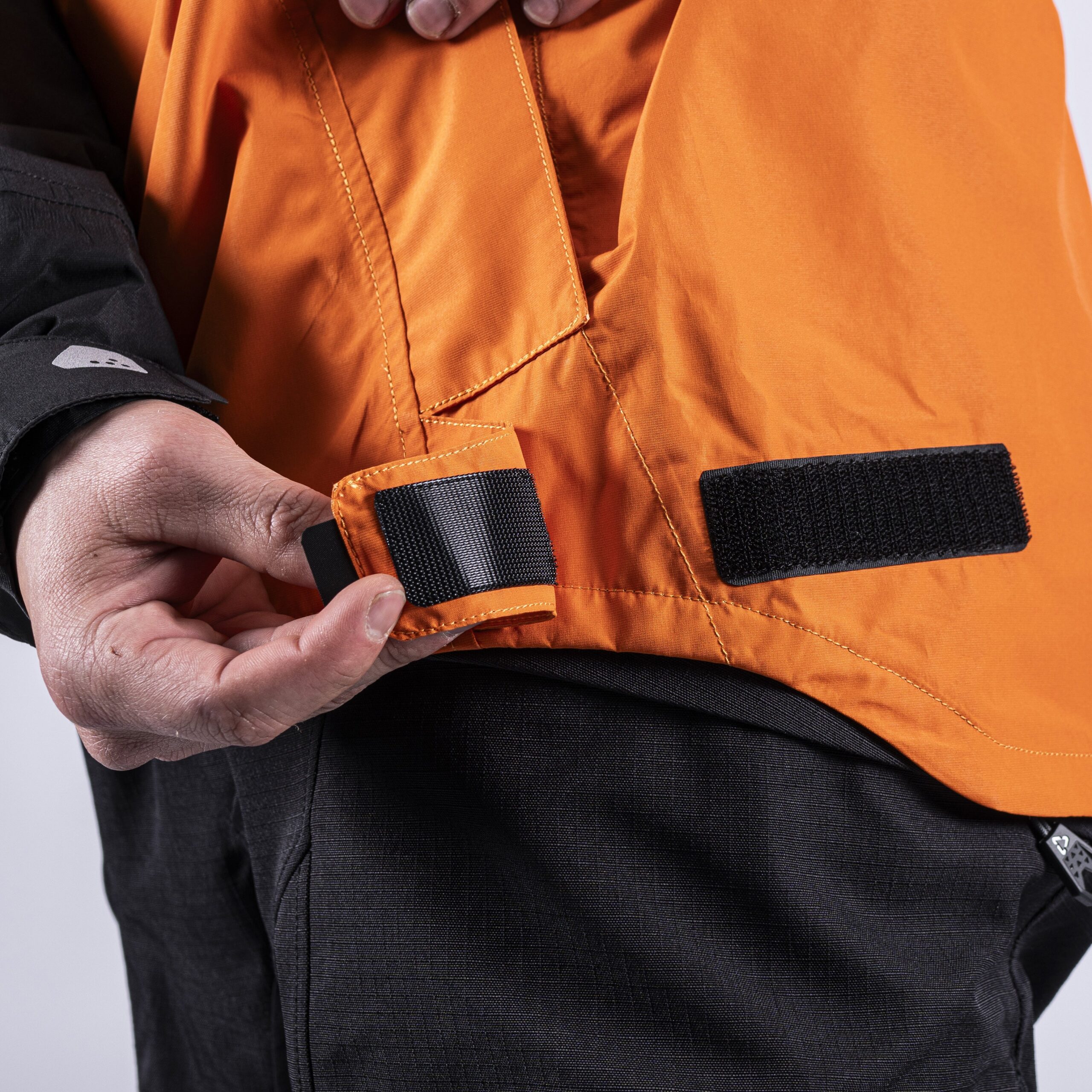 Leatt 2026 JacketADV RaceCover Orange Tech5 5026002900 291db703 52b0 4358 94f9 7023a617cea5.jpg