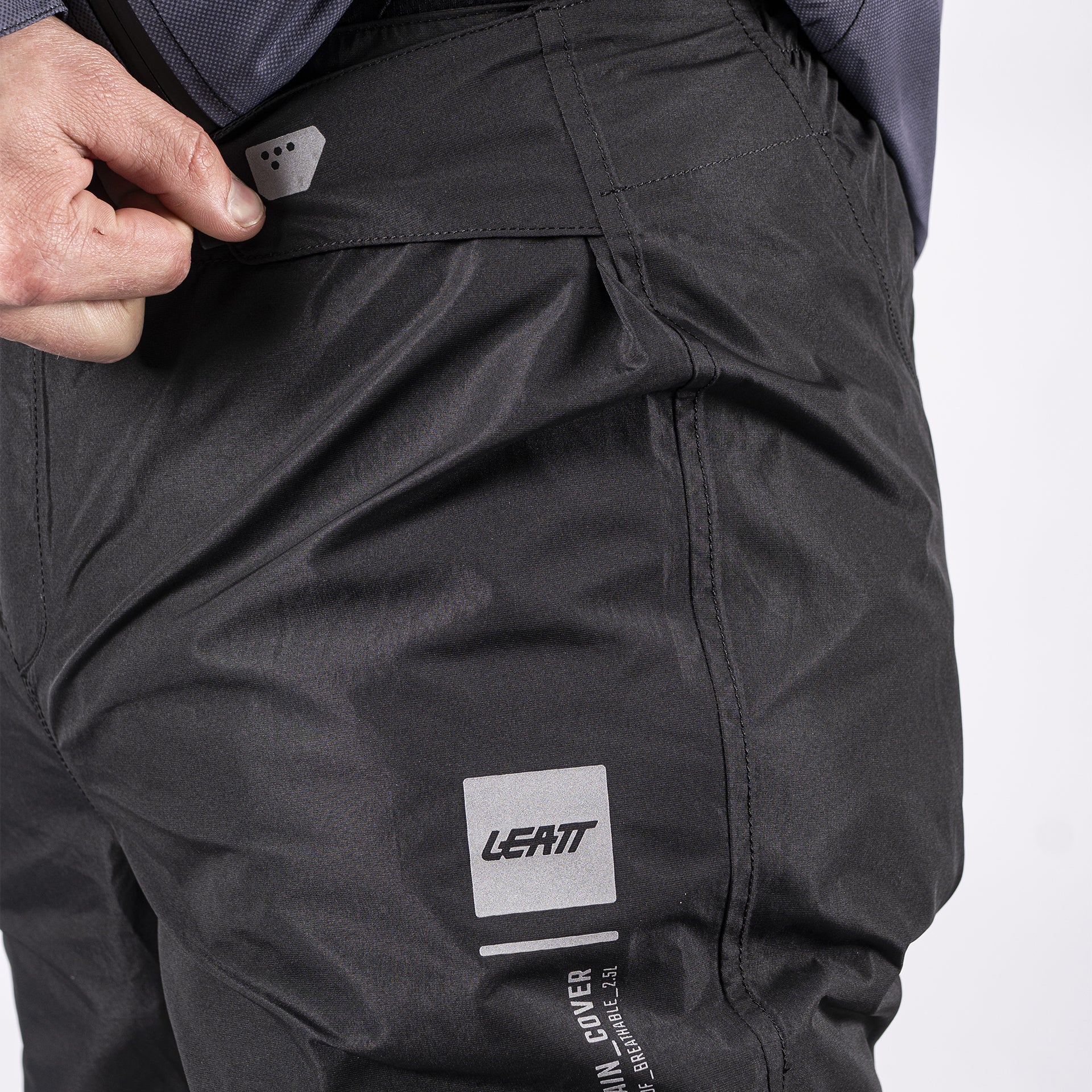 Leatt 2026 PantsADV RainCoverPants Tech3 5026002950 8d7854ea a9ed 410c bd38 1d69eda44364.jpg